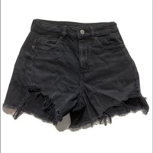 American Eagle Women’s Size 00 Mom Style Shorts Distressed Black NWOT